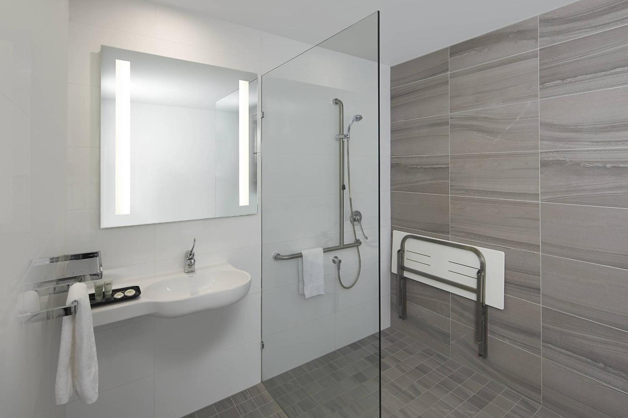 Готель Courtyard By Marriott Brisbane South Bank Екстер'єр фото